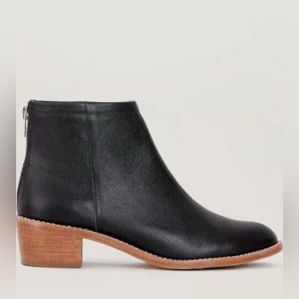 Loeffler Randall Felix boot size 7